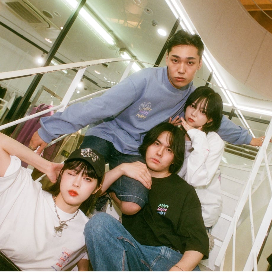 4人組コラージュ ロンT -SmokeBlue- 【マリマリマリー×マンガートビームス】