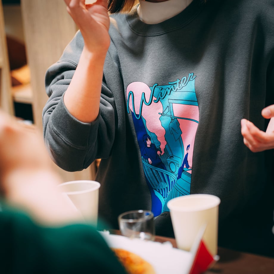 トレーナー〈ベランダ〉 　-Dark gray-