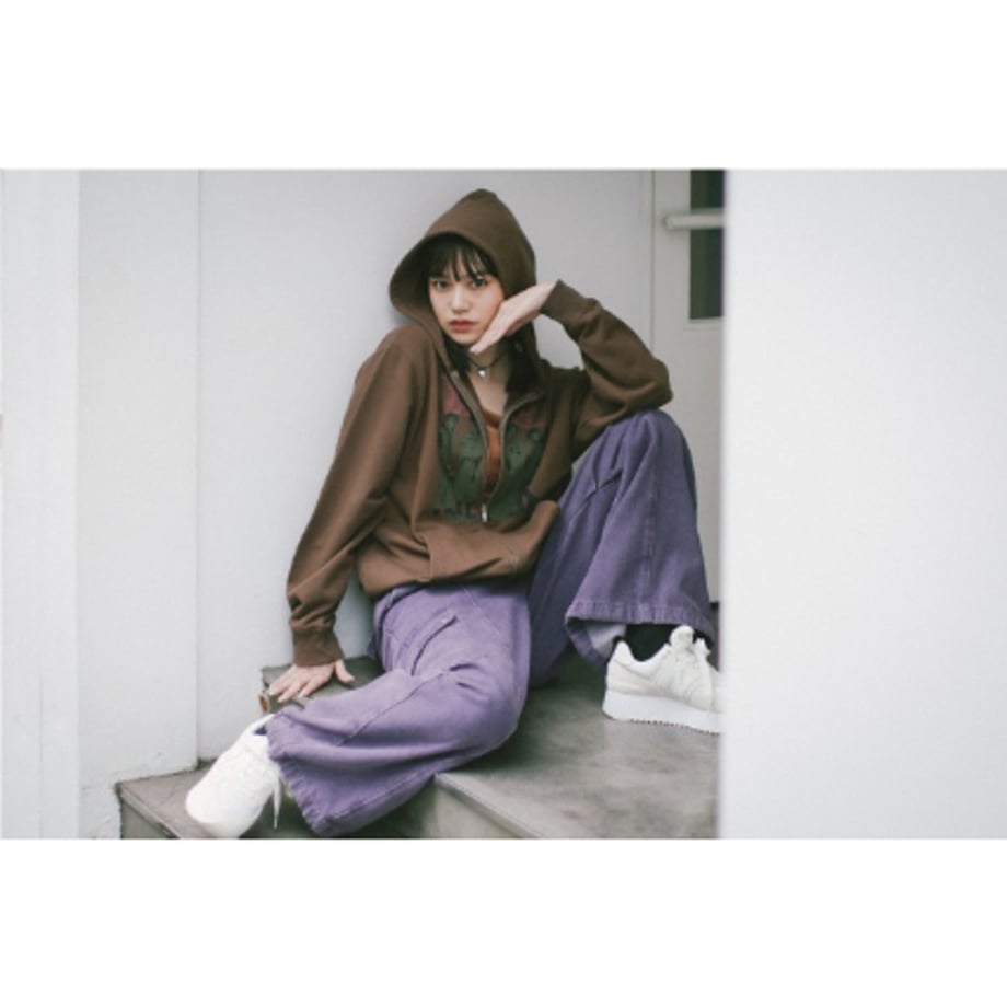 グランジロゴ ジップパーカー -Brown-