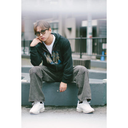 グランジロゴ ジップパーカー -Black-