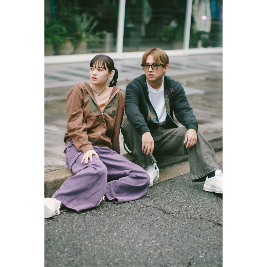 グランジロゴ ジップパーカー -Brown-